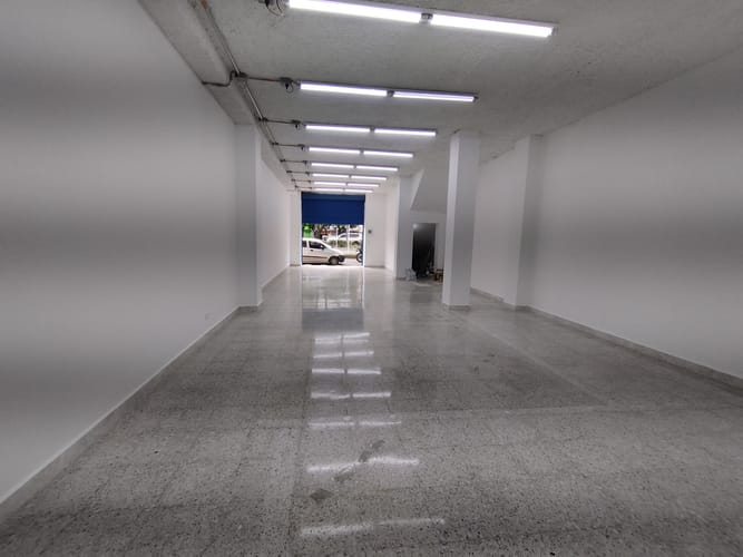 Local en arriendo en Cristo Rey, Medellín, 100 m² · foto 7 de 10