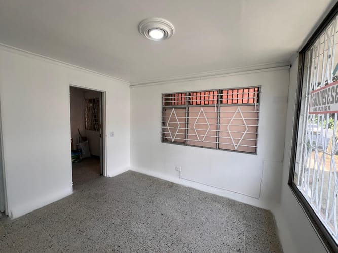 Oficina en arriendo en Conquistadores, Medellín, 22 m² · foto 15 de 20