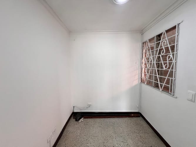 Oficina en arriendo en Conquistadores, Medellín, 22 m² · foto 18 de 20