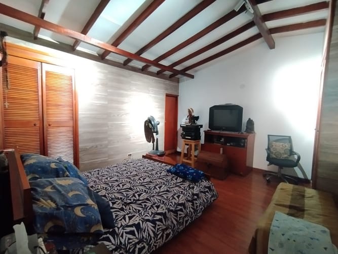 Apartamento de 3 alcobas en arriendo en Trinidad, Medellín, 98 m² · foto 5 de 17