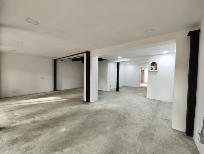 Local en arriendo en Laureles, Medellín, 266 m² · foto 3 de 11
