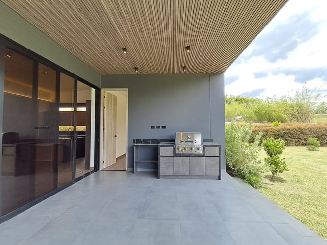 Casa de 4 alcobas en arriendo en El Porvenir, Rionegro, 450 m² · foto 16 de 20