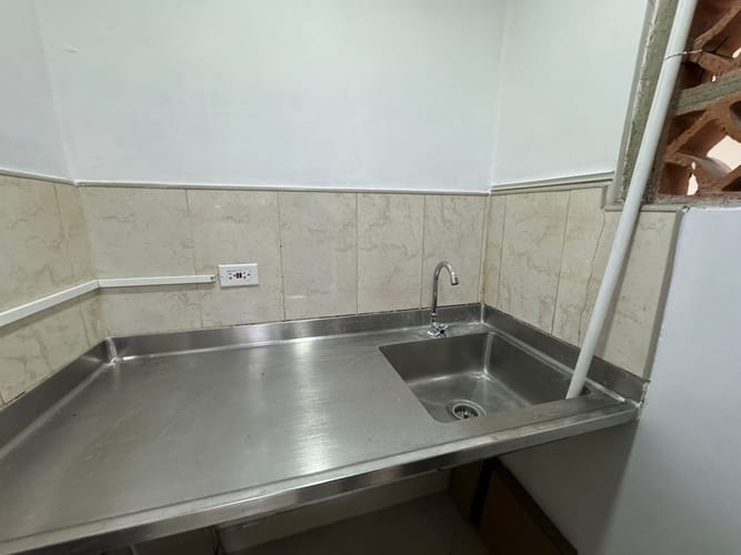 Local en arriendo en Laureles, Medellín, 250 m² · foto 3 de 20