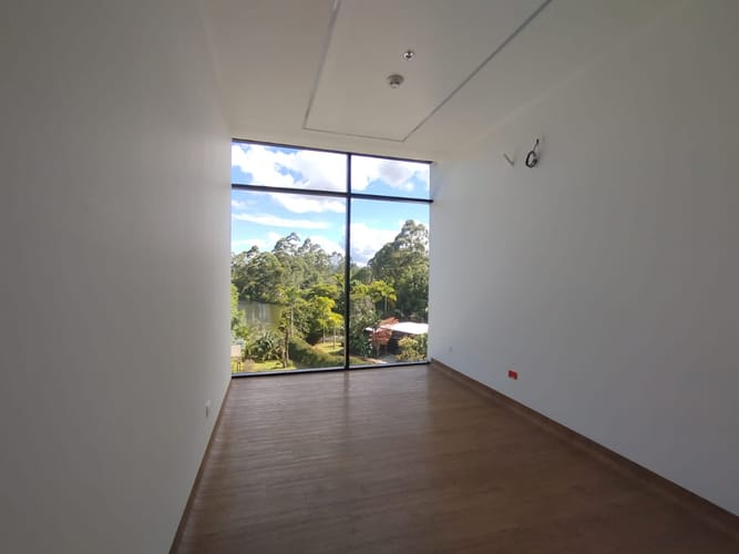 Local en arriendo en El Porvenir, Rionegro, 425 m² · foto 2 de 11