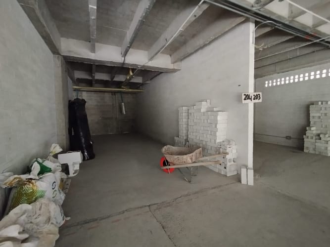 Bodega en arriendo en Camino Verde, Envigado, 300 m² · foto 4 de 11