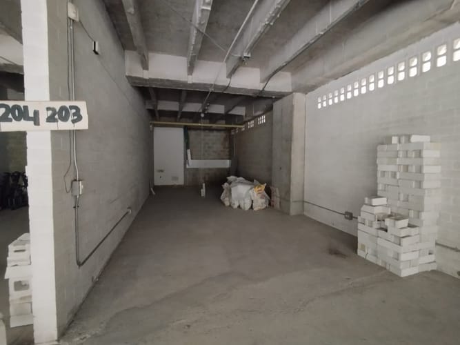 Bodega en arriendo en Camino Verde, Envigado, 300 m² · foto 5 de 11