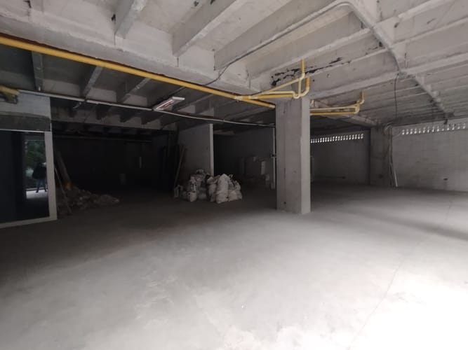 Bodega en arriendo en Camino Verde, Envigado, 300 m² · foto 10 de 11