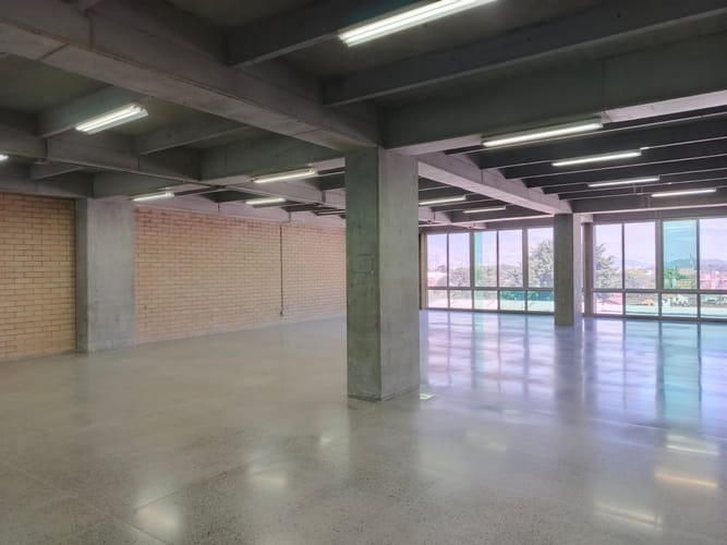 Local en arriendo en Cristo Rey, Medellín, 350 m² · foto 5 de 9