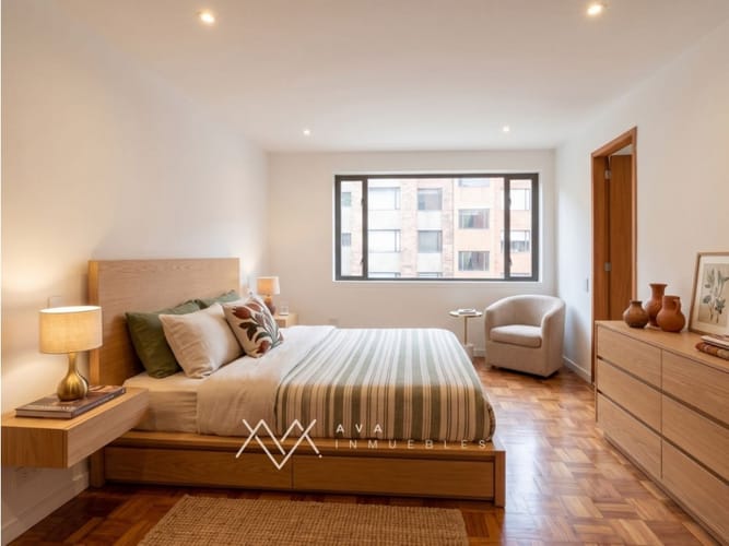 Apartamento de 3 alcobas en venta en Los Rosales, Bogotá, 248 m² · foto 24 de 24