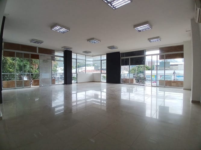 Local en arriendo en San Vicente, Cali, 110 m² · foto 14 de 20