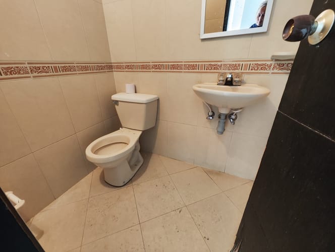 Local en arriendo en Laureles, Medellín, 45 m² · foto 5 de 10