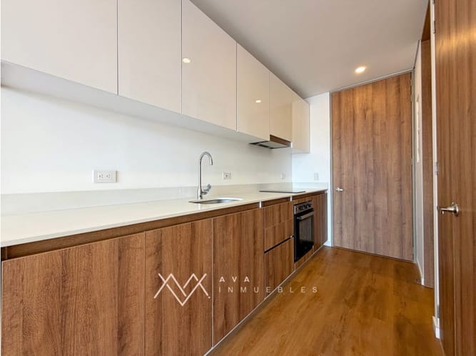Apartaestudio en venta en Cedritos, Bogotá, 48 m² · foto 3 de 11