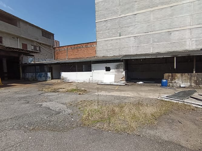 Bodega en arriendo en Centro, Bello, 1500 m² · foto 2 de 20