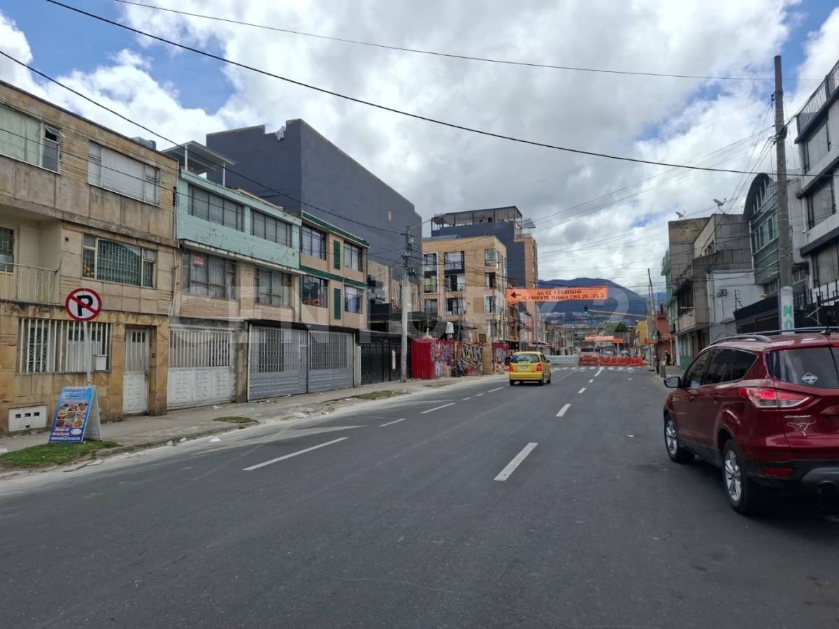 Casa en venta en Santa Isabel, Bogotá · foto 3 de 16