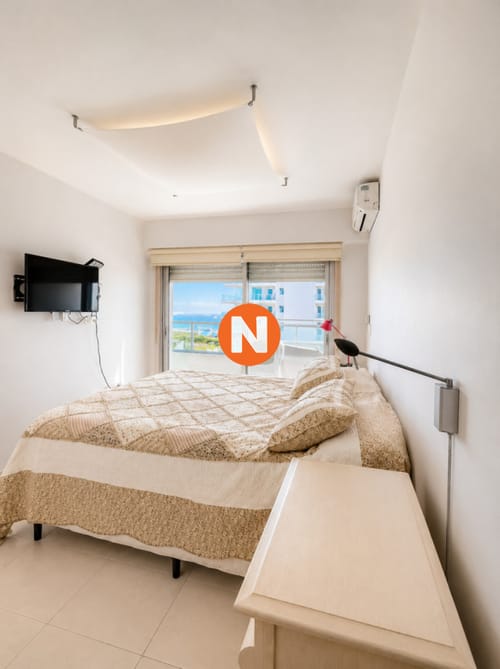 Alquiler Anual Apartamento de 2 Dormitorios con vista al mar, torre moderna, playa Mansa, Punta del Este · Photo 7