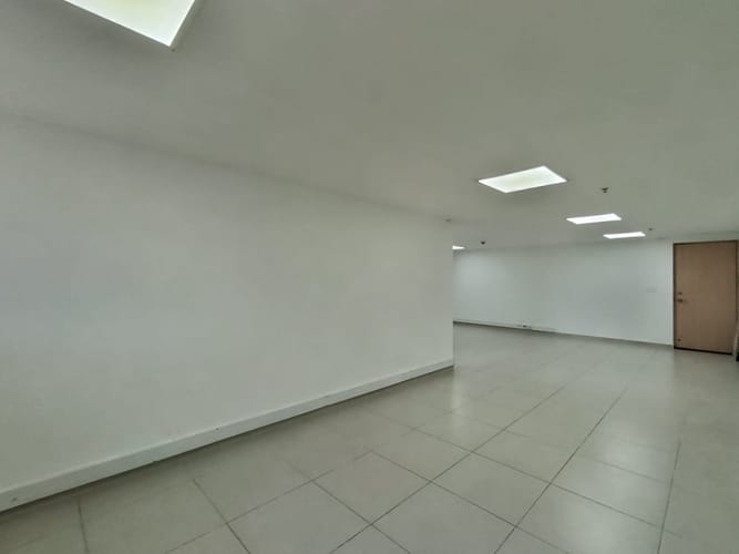 Oficina en arriendo en Laureles, Medellín, 76 m² · foto 9 de 13