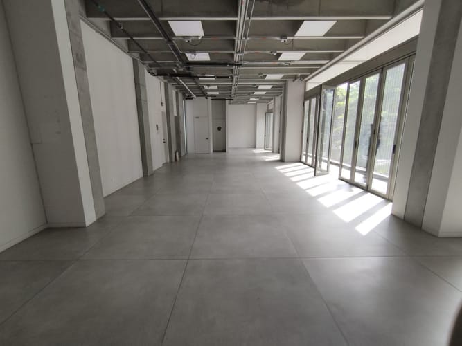 Oficina en arriendo en El Poblado, Medellín, 132 m² · foto 8 de 9