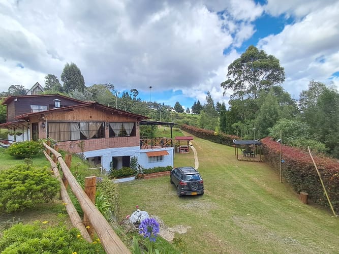Finca en arriendo en Guarne, 270 m² · foto 3 de 20