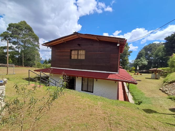Finca en arriendo en Guarne, 270 m² · foto 8 de 20