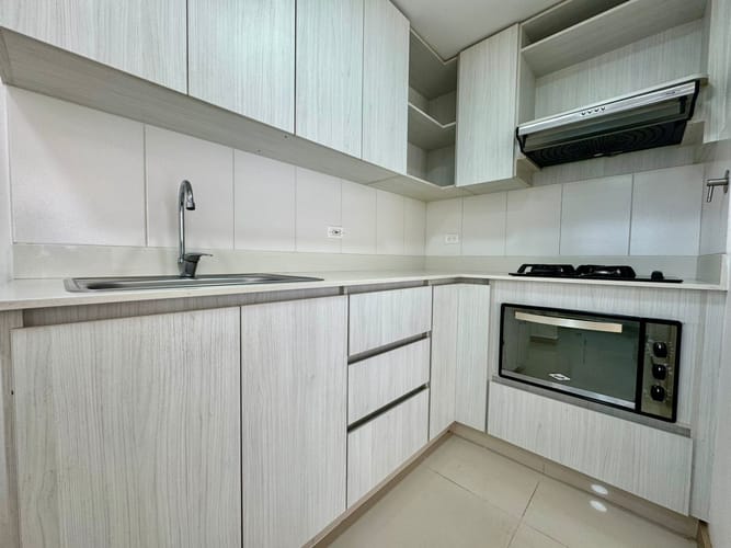 Apartamento de 3 alcobas en arriendo en Camino Verde, Envigado, 78 m² · foto 4 de 20