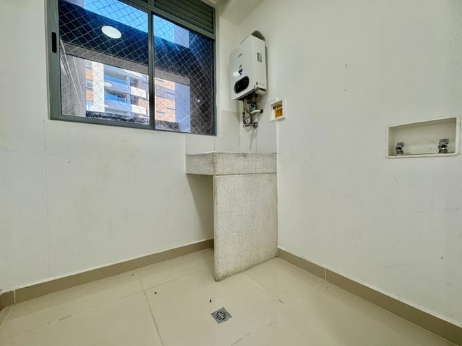 Apartamento de 3 alcobas en arriendo en Camino Verde, Envigado, 78 m² · foto 6 de 20
