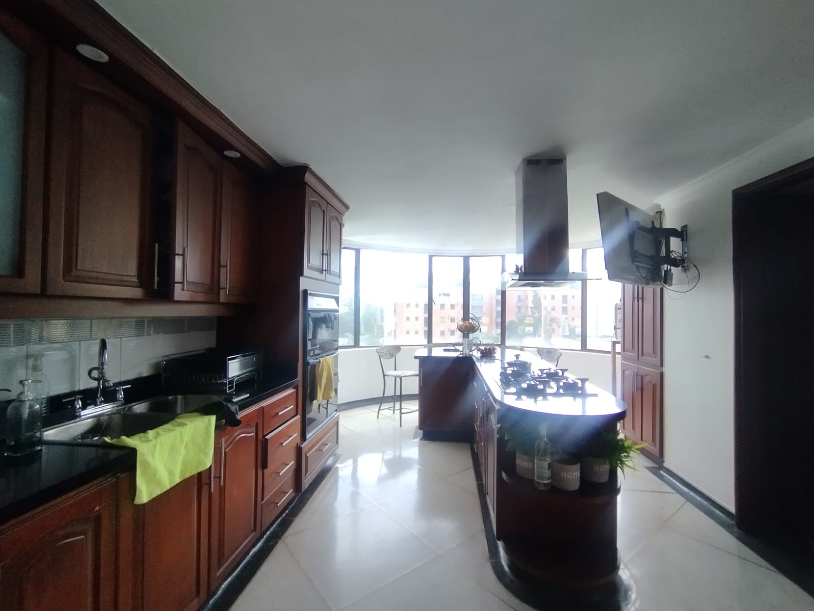 Apartamento en arriendo en El Poblado, Medellín · foto 8 de 20