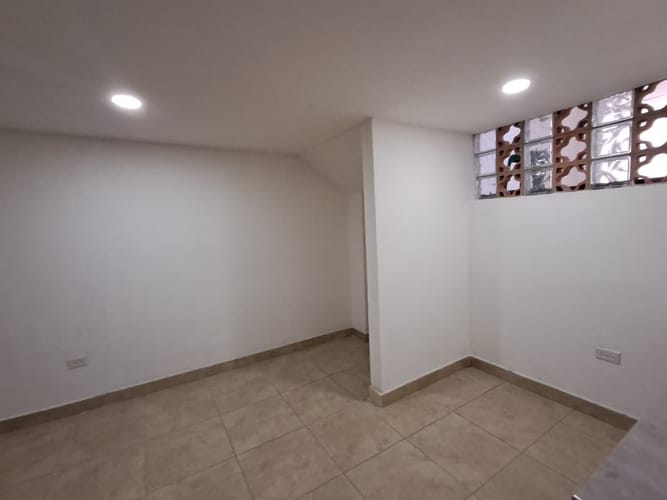 Local en arriendo en Belén, Medellín, 100 m² · foto 13 de 20