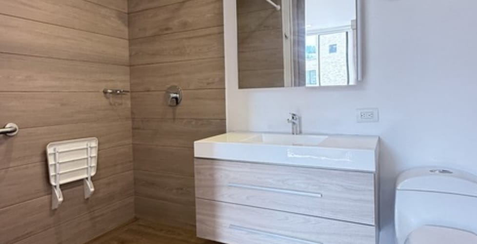 Apartamento de 1 alcoba en arriendo en Loma Del Escobero, Envigado, 54 m² · foto 3 de 8