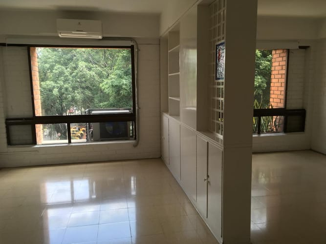 Oficina en arriendo en El Poblado, Medellín, 32 m² · foto 4 de 8