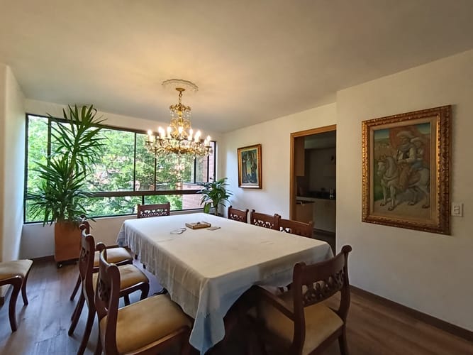 Apartamento de 4 alcobas en arriendo en El Poblado, Medellín, 220 m² · foto 2 de 20