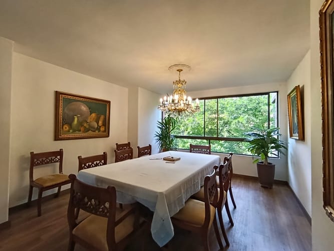 Apartamento de 4 alcobas en arriendo en El Poblado, Medellín, 220 m² · foto 3 de 20