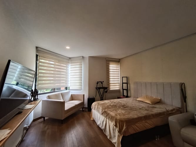 Apartamento de 4 alcobas en arriendo en El Poblado, Medellín, 220 m² · foto 16 de 20