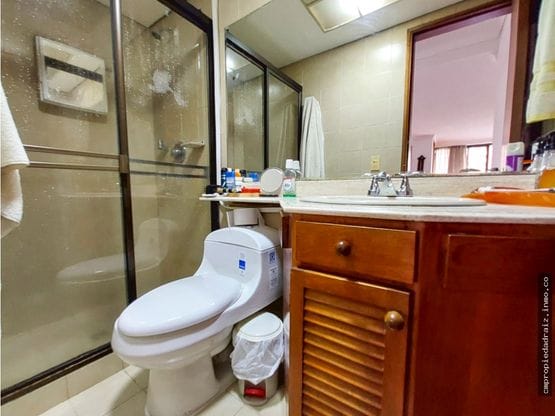 Apartamento de 3 alcobas en arriendo en El Poblado, Medellín, 187 m² · foto 10 de 20