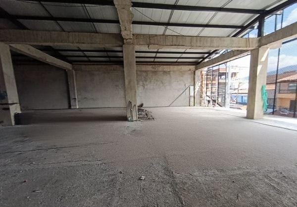 Bodega en arriendo en La Candelaria, Medellín, 540 m² · foto 10 de 14