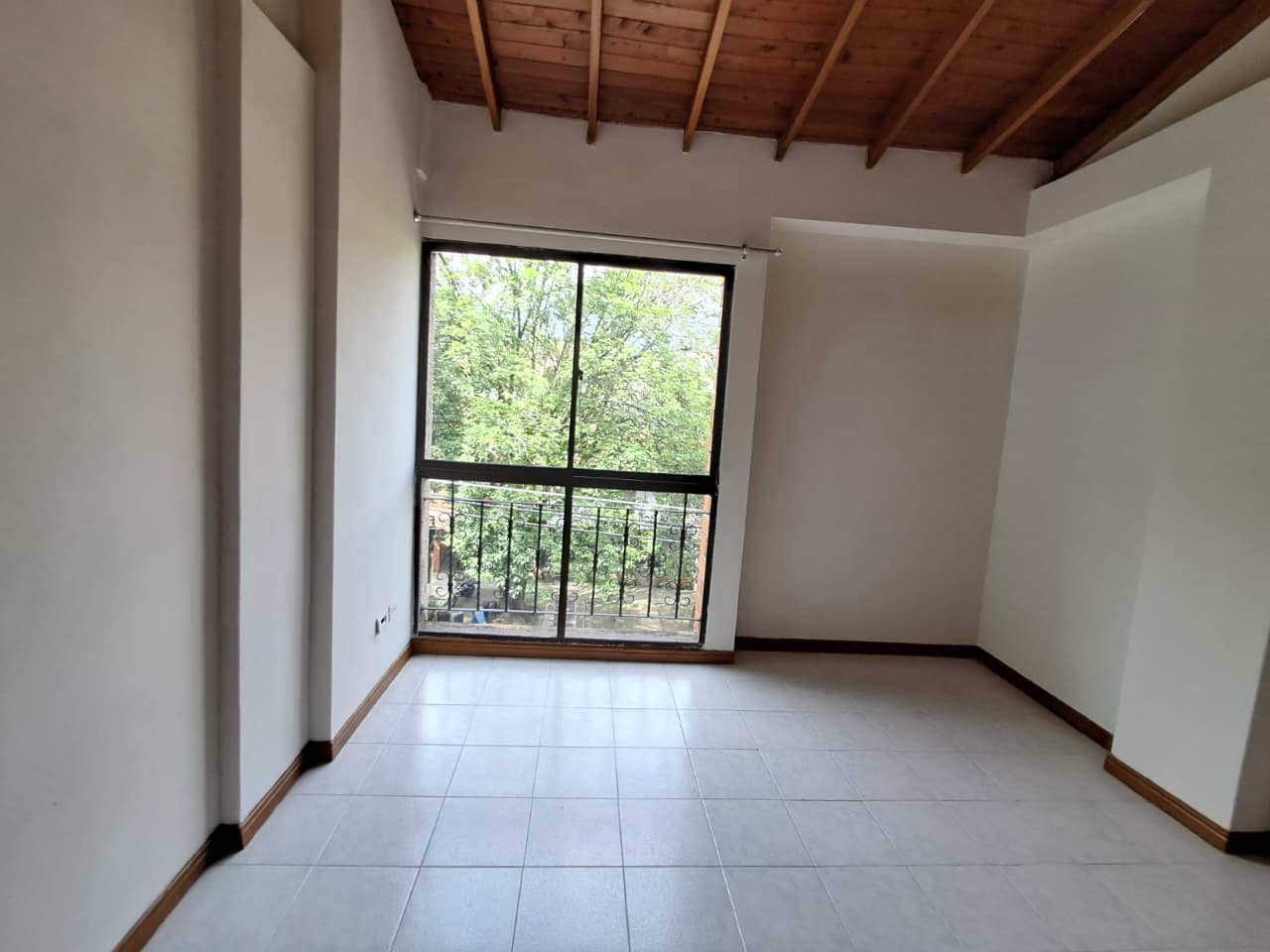 Apartamento en arriendo en Belén, Medellín · foto 3 de 20