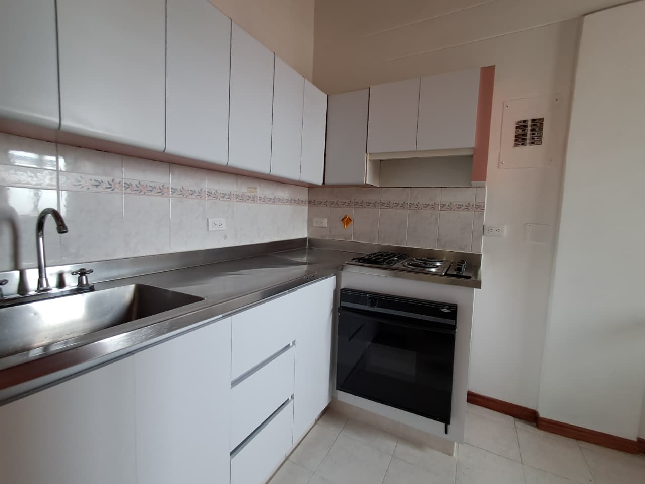 Apartamento en arriendo en Belén, Medellín · foto 6 de 20