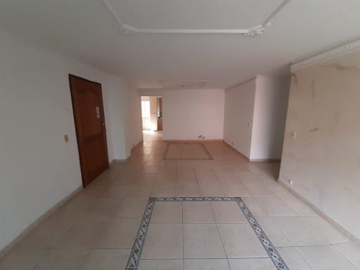 Apartamento de 3 alcobas en arriendo en Laureles, Medellín, 130 m² · foto 7 de 20