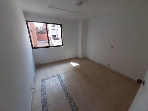 Apartamento de 3 alcobas en arriendo en Laureles, Medellín, 130 m² · foto 13 de 20