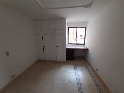 Apartamento de 3 alcobas en arriendo en Laureles, Medellín, 130 m² · foto 15 de 20