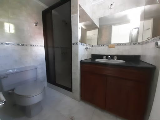 Apartamento de 3 alcobas en arriendo en Laureles, Medellín, 130 m² · foto 17 de 20