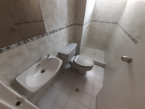 Apartamento de 3 alcobas en arriendo en Laureles, Medellín, 130 m² · foto 20 de 20