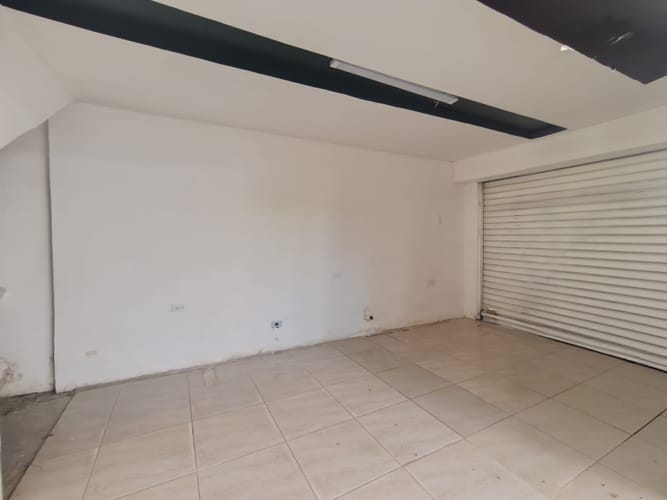 Local en arriendo en La Candelaria, Medellín, 35 m² · foto 3 de 11
