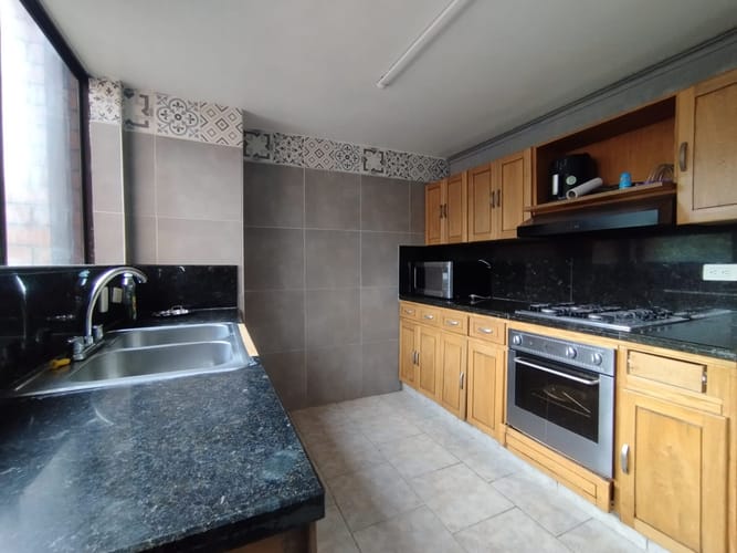 Apartamento de 4 alcobas en arriendo en El Poblado, Medellín, 200 m² · foto 6 de 17