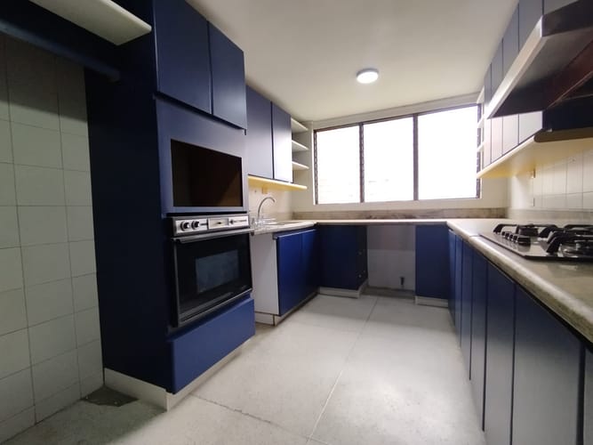Apartamento de 4 alcobas en arriendo en Lalinde, Medellín, 285 m² · foto 8 de 20