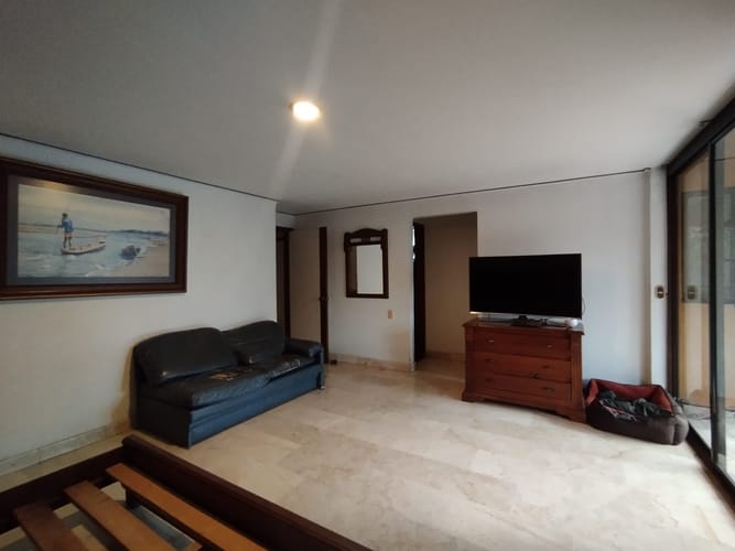 Apartamento de 4 alcobas en arriendo en El Poblado, Medellín, 200 m² · foto 14 de 17