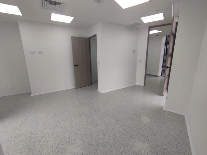 Consultorio en arriendo en El Poblado, Medellín, 35 m² · foto 4 de 9