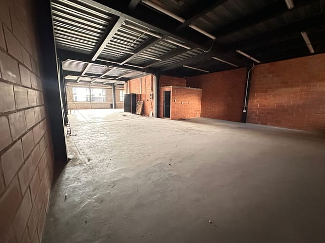 Bodega en arriendo en Guayabal, Medellín, 200 m² · foto 6 de 8