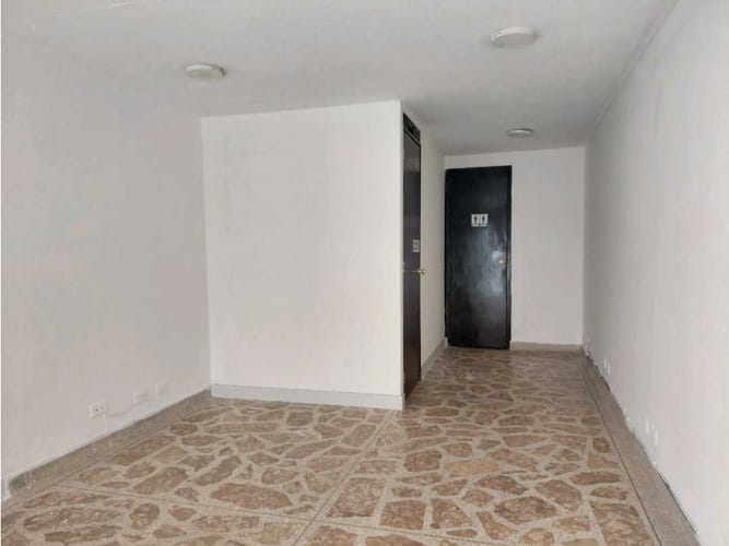 Local en arriendo en Mesa, Envigado, 35 m² · foto 7 de 13