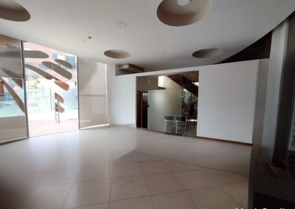 Oficina en arriendo en Las Lomitas, Sabaneta, 350 m² · foto 7 de 20