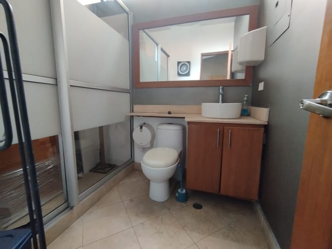 Oficina en arriendo en Las Lomitas, Sabaneta, 350 m² · foto 9 de 20
